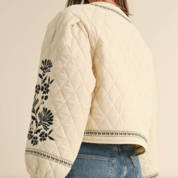 Floral Embroidered Jacket - Picture 6 of 8